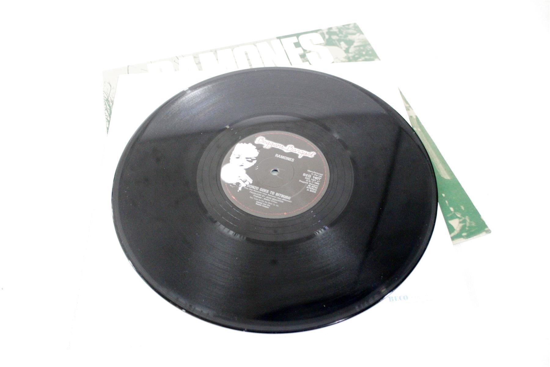 Dischi in vinile: RAMONES: Bonzo goes to Bitburg – Usato da Bern venduto da vinyl-heaven 3