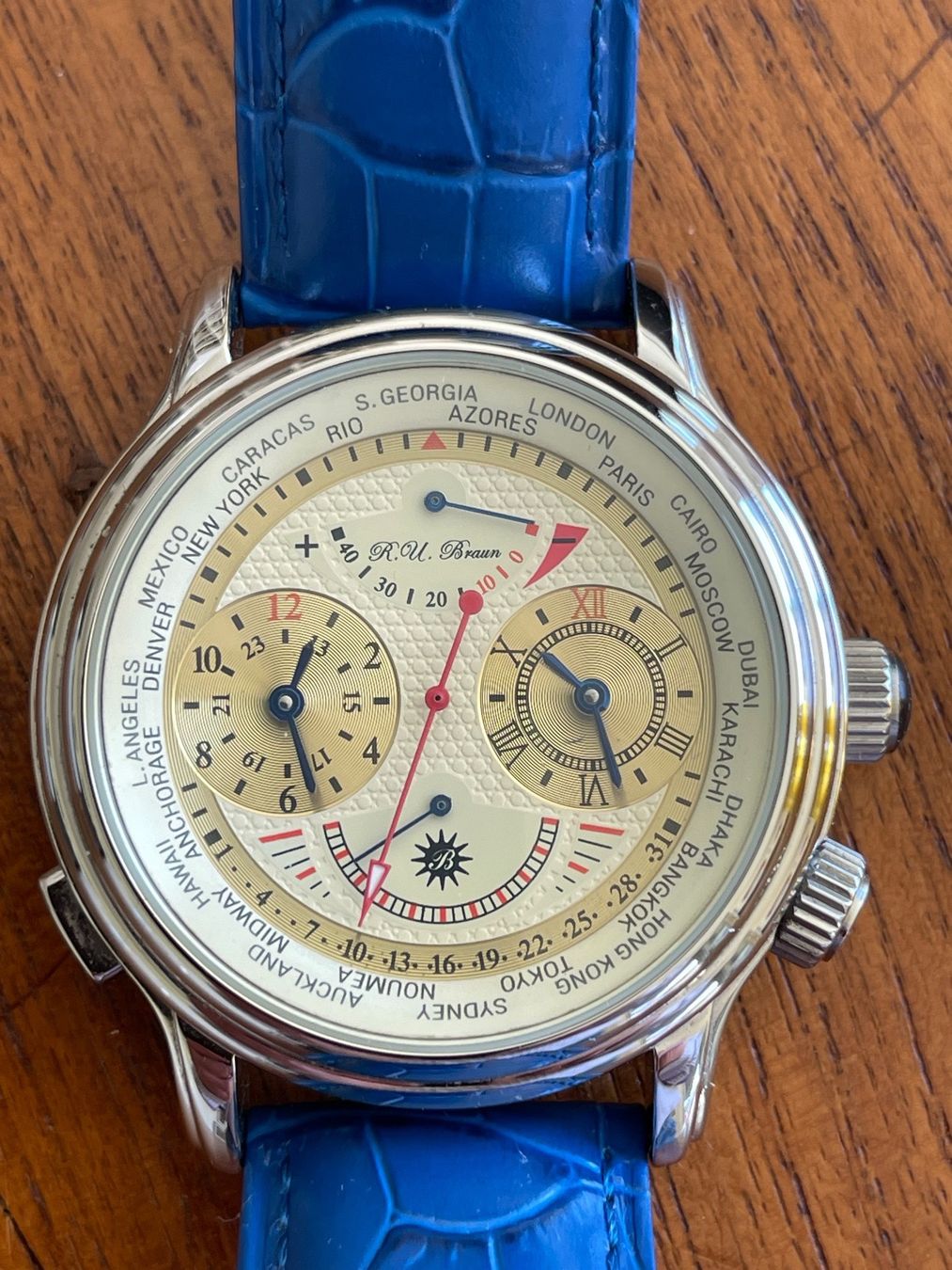 Worldtimer (Gebraucht) in Hessigkofen für CHF 675 – mit