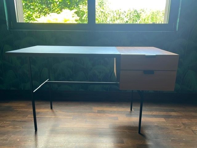 Ligne Roset Scrivanie: Ligne Roset Schreibtisch Tanis – Usato da Burg im Leimental venduto da Anna_Wiener