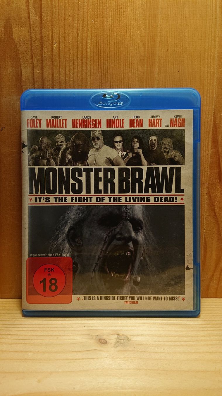 Alle DVDs: MONSTER BRAWL Blu-Ray – Gebraucht aus Wilderswil von Exebub