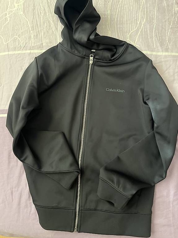 Giacche: Felpa zippata Calvin Klein  – Usato da Viganello venduto da bia_x25w