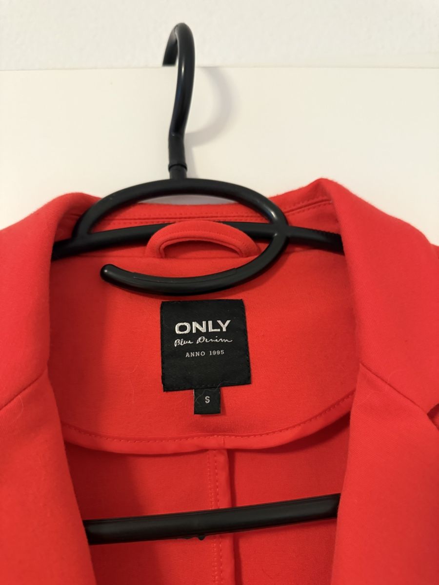 Only Giacche: Roter Blazer von Only – Usato da Villigen venduto da Liviaange 1