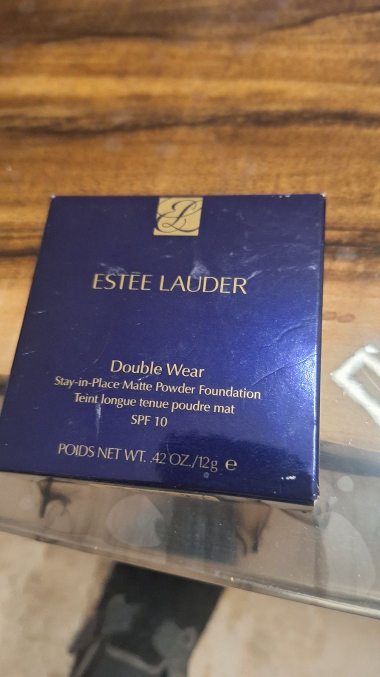 Make-up: Estèe Lauder Double wear – Nuovo e nell'imballaggio originale da Rickenbach SO venduto da hegyc