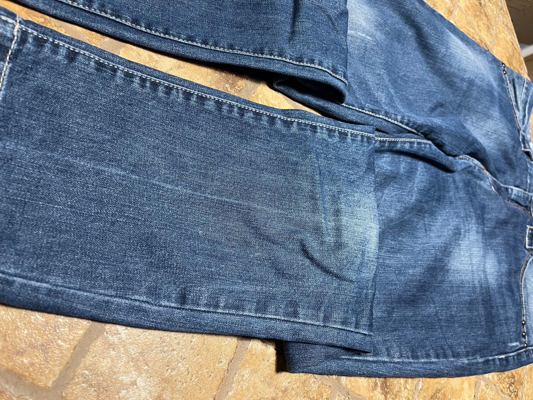 Jeans: Active Wear jeans-M/L-ideale per autunno-chic – Gebraucht aus Gordevio von LanaZimm 1