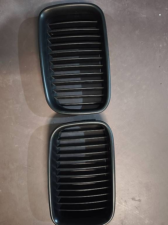 Alle Autoersatzteile: BMW E36 VfL Nieren zu verkaufen. – Gebraucht aus Zihlschlacht von rad_vvm9