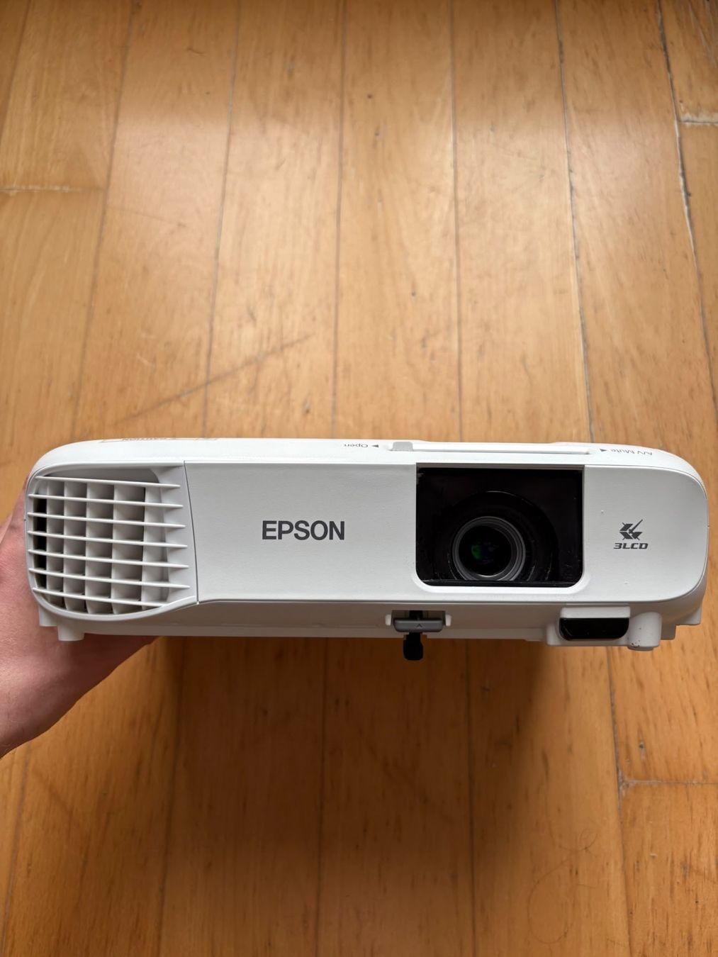 Epson Proiettori: Epson EH-TW740 Beamer – Usato da Zürich venduto da nbiner