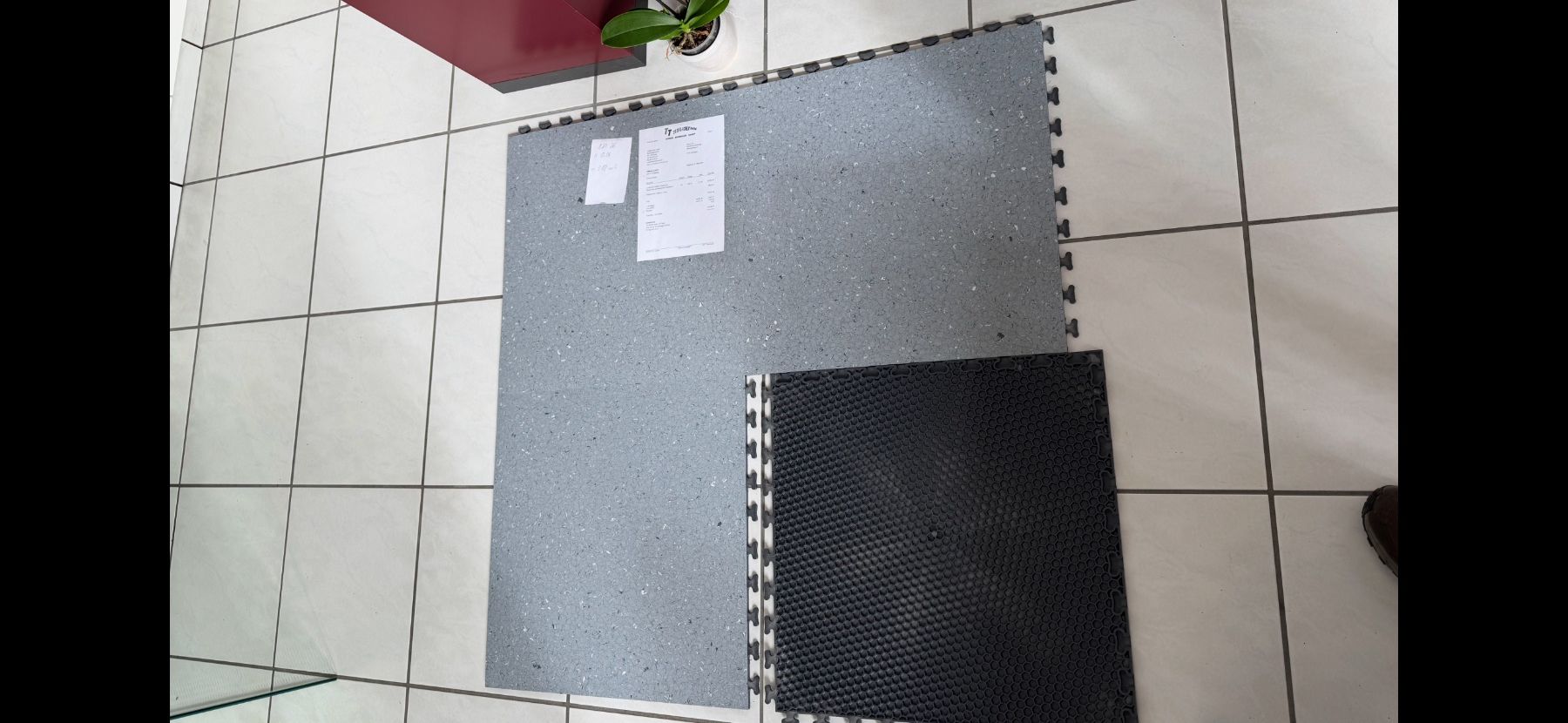 Forbo Rivestimenti per pavimenti: Bodenplatten FORBO.Colorex-Plus   61x61 cmFr.40.-/m2 – Nuovo e nell'imballaggio originale da Aarwangen venduto da rudolf1960 6