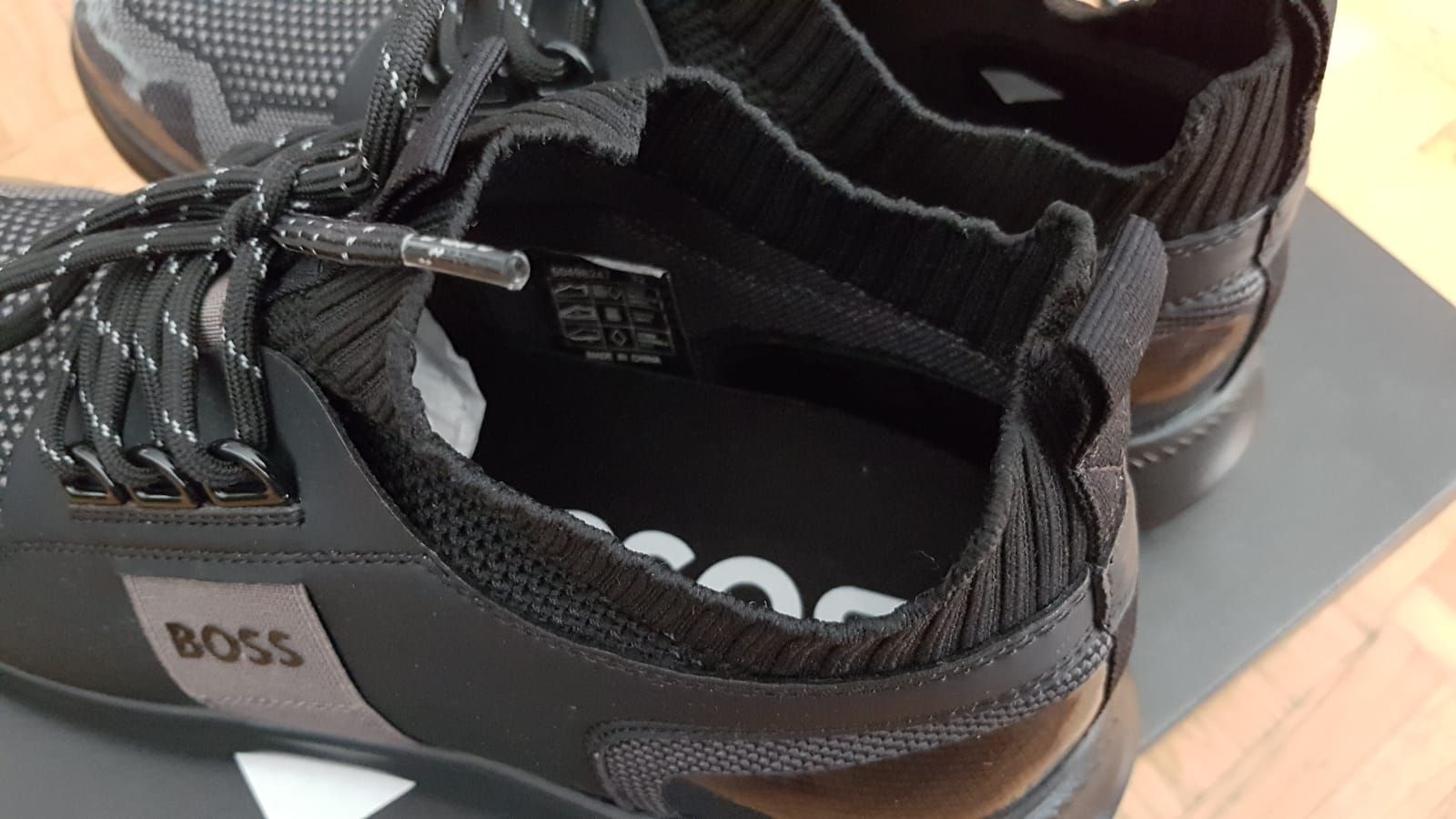 Hugo Boss Scarpe da uomo: Sneaker Hugo Boss Extreme Runn  N,Gr.42 – Nuovo e nell'imballaggio originale da Zürich venduto da ata_c8nh 3
