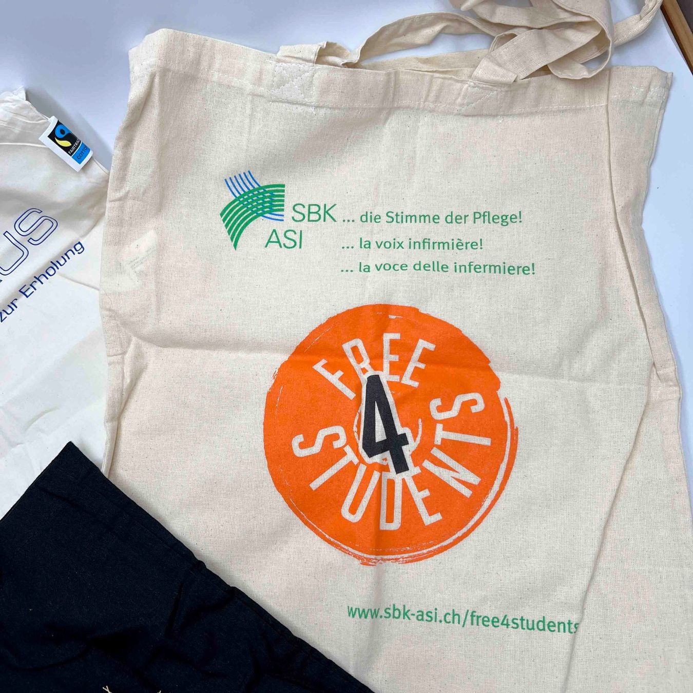 Borse: 4 Stofftaschen Einkaufstaschen Tragetaschen – Nuovo (secondo la descrizione) da Häusernmoos venduto da adlerfedern 2