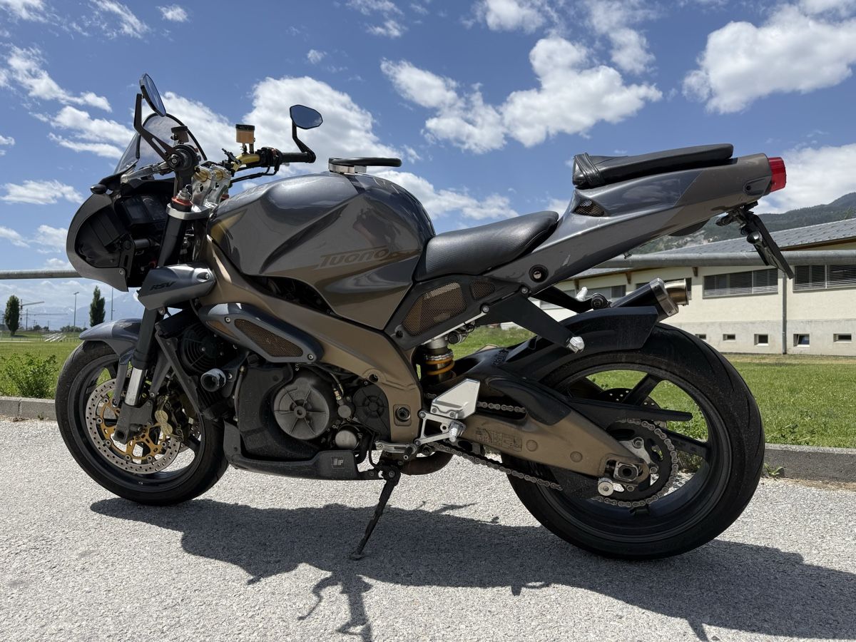 Aprilia Strada: Aprilia Tuono 1000R  – Usato da Vernayaz venduto da Loyro98 1