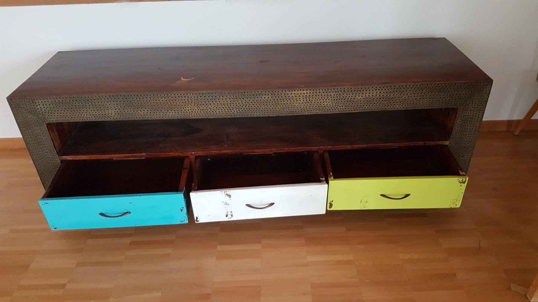 Mobili TV: Sideboard Massivholz – Usato da Bözen venduto da ZoraNala 2