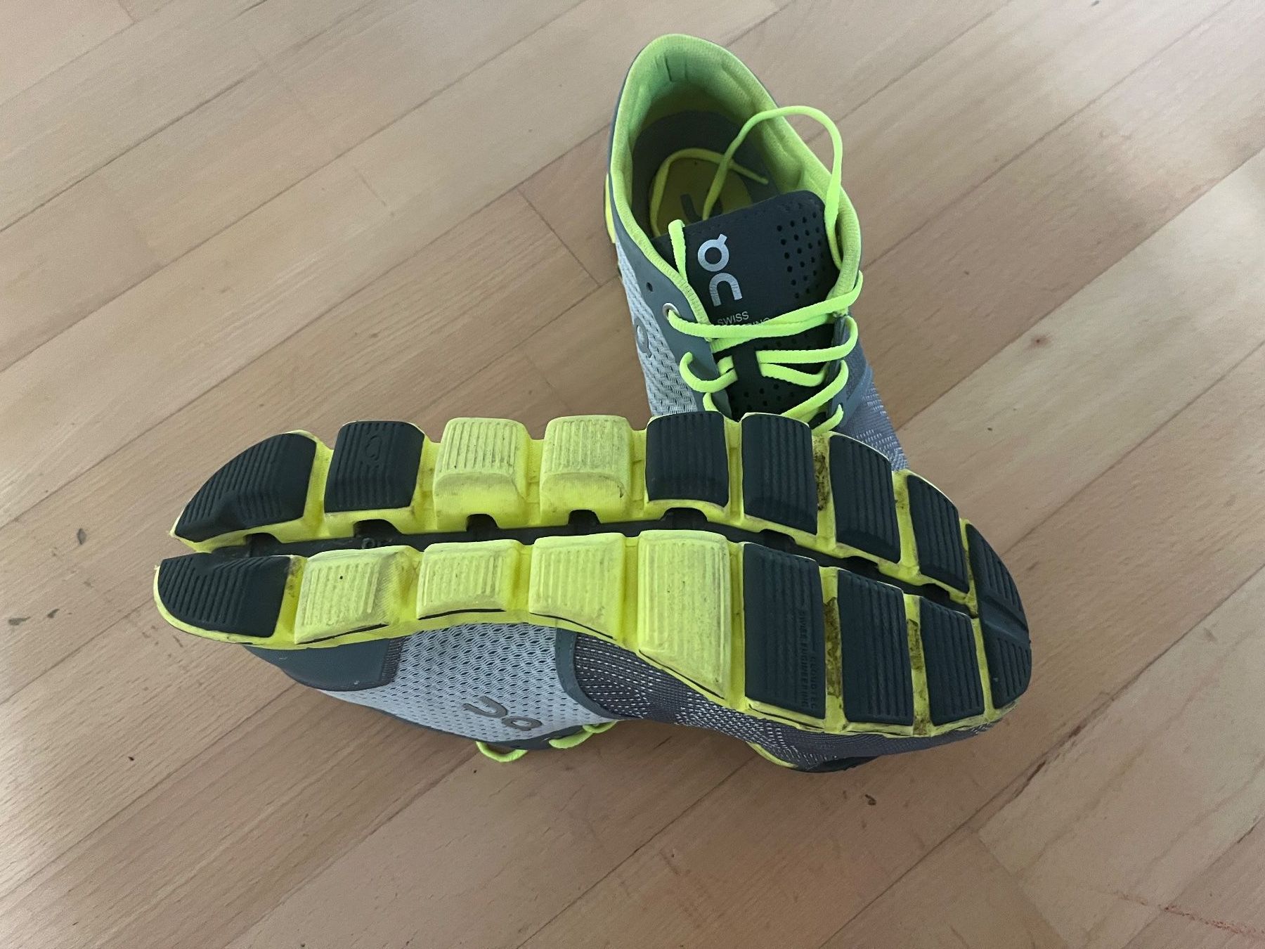 On Scarpe da uomo: on Turnschuhe – Usato da Zürich venduto da emily02 1