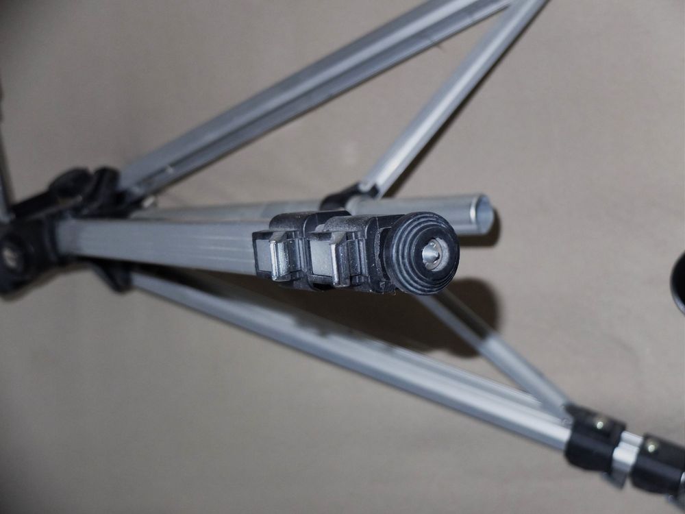 Treppiedi & Teste: Fotostativ – Usato da Wangs venduto da Rumauch 3