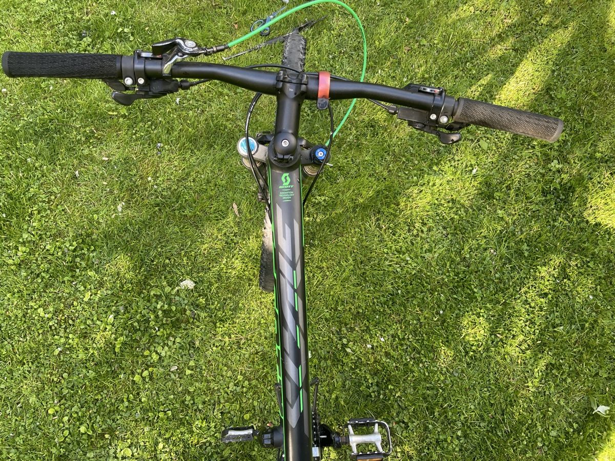 Scott Biciclette: Scott Syncross Mountain Bike (Fox Dämpfer) – Usato da Andelfingen venduto da Chiquilla0 5