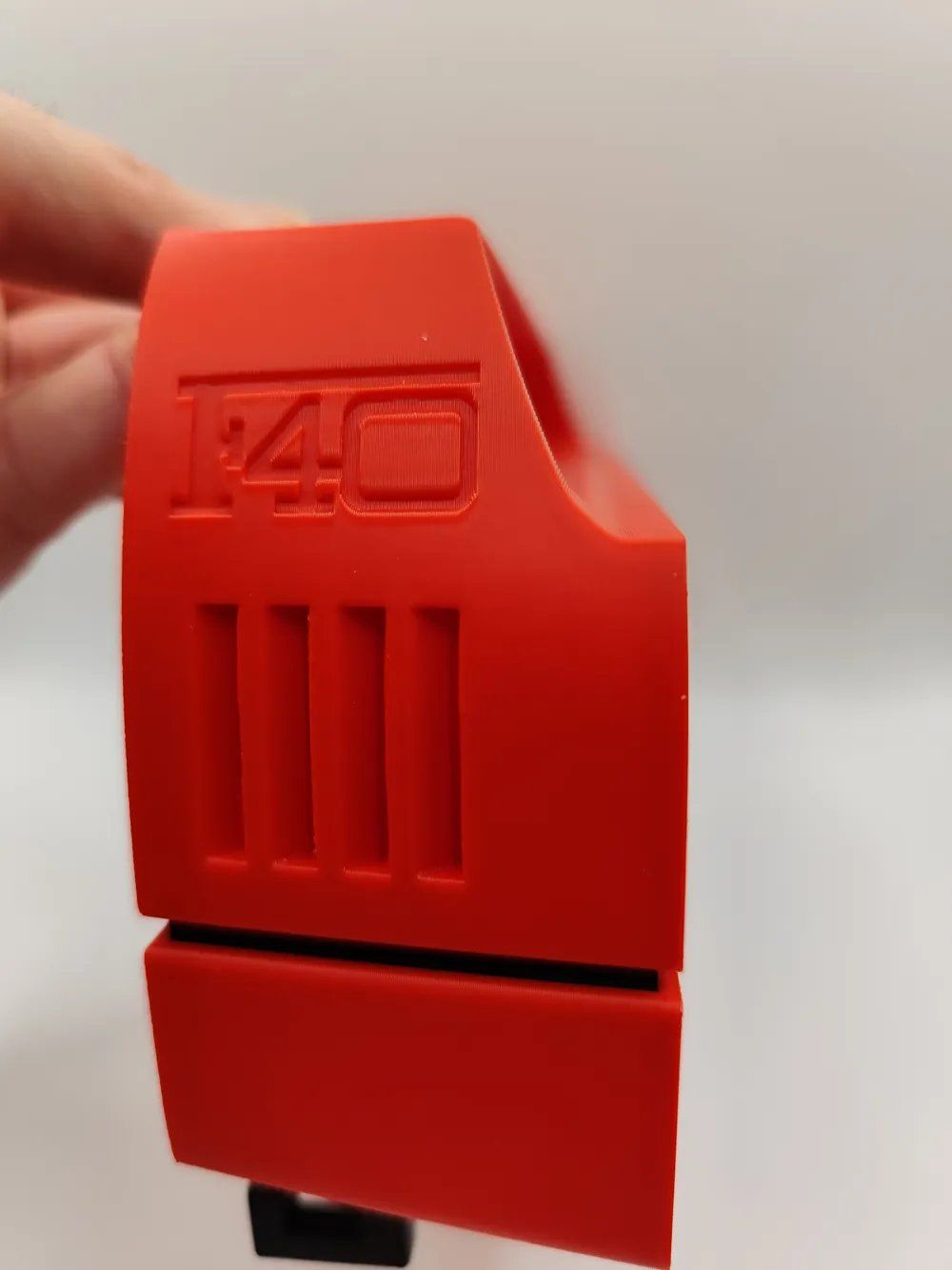 Tutte le decorazioni: F40 Schlüsselhalter – Nuovo (secondo la descrizione) da Niederweningen venduto da Wellington3D 7