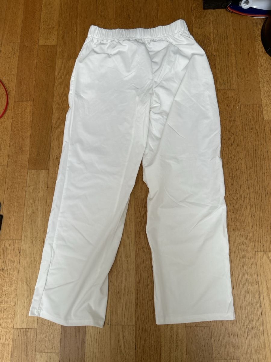 Pantaloni: Hose weiss und grau Grösse L neu – Nuovo (secondo la descrizione) da Wädenswil venduto da Giez33