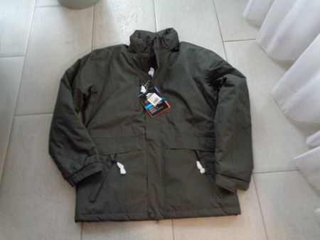 TRESPASS WINTER JACKE GR.S *NEU*