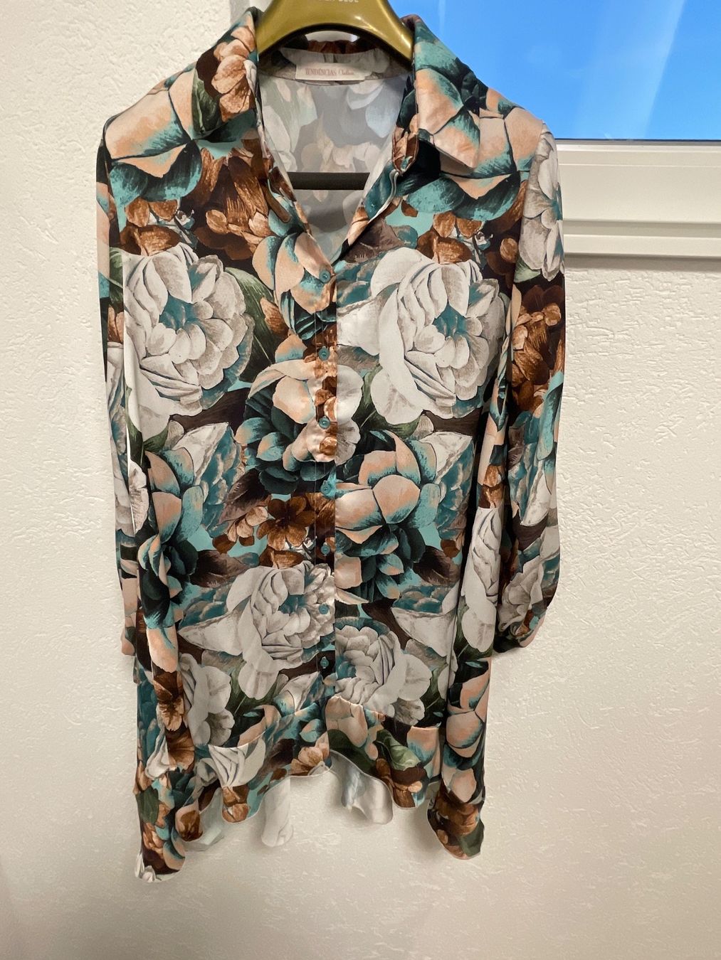 Vestiti: Robe chemise fleurie taille 40 manches longues – Usato da Yverdon-les-Bains venduto da mar_hg5t