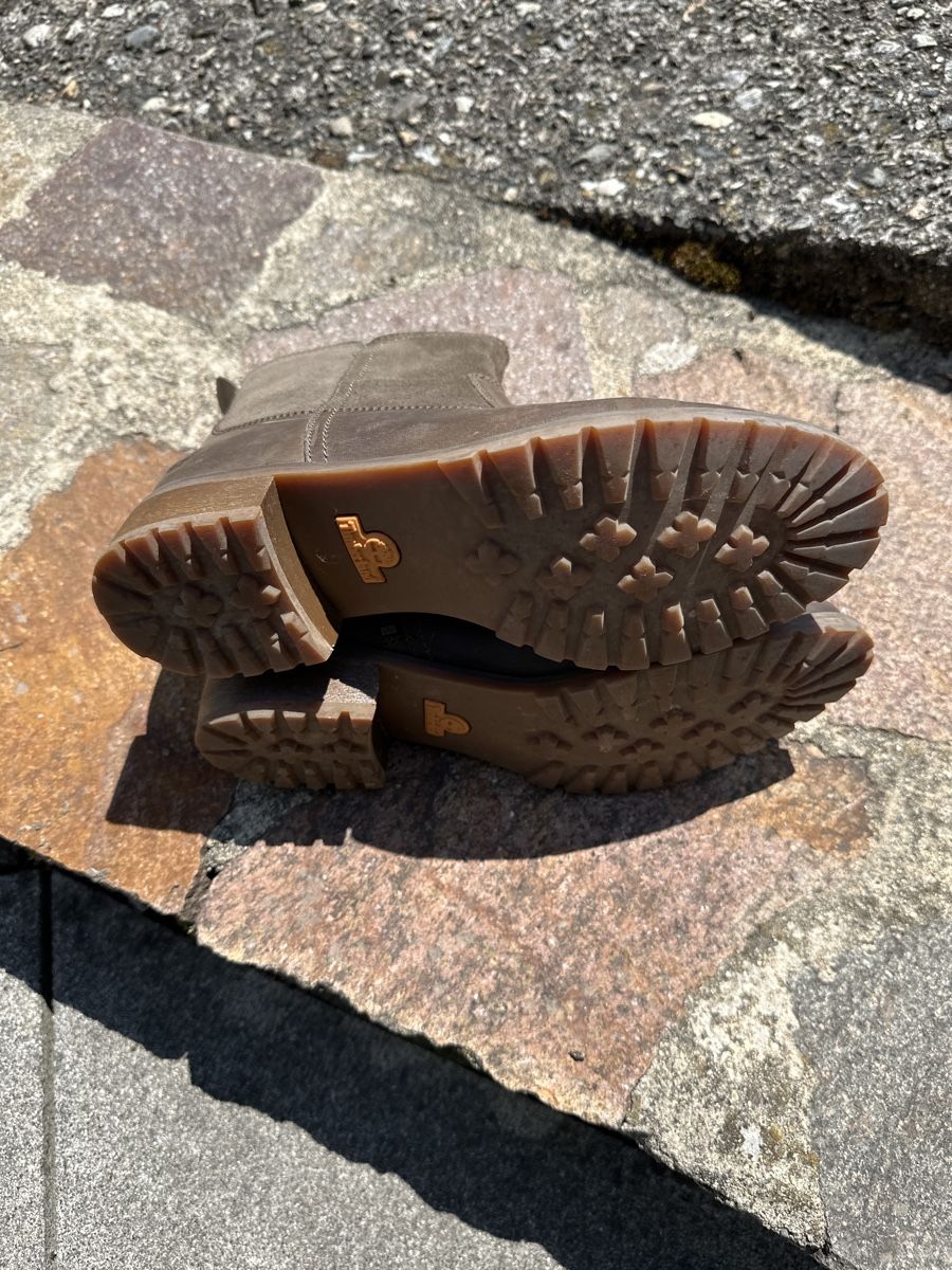 Timberland Scarpe da donna: Timberland Boots Donna Grösse 39 – Usato da Monteggio venduto da dem_7zj2 3