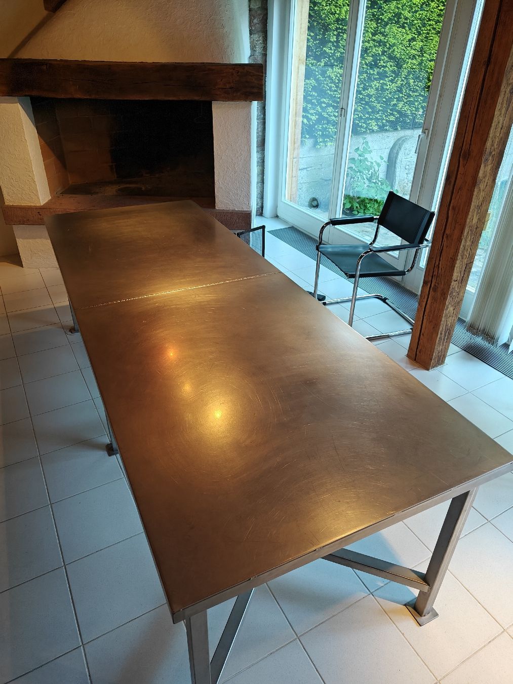 Set di tavolo e panche: Chromstahl Tisch mit Freischwinger Stühle – Usato da Riehen venduto da cyr_92lb 2
