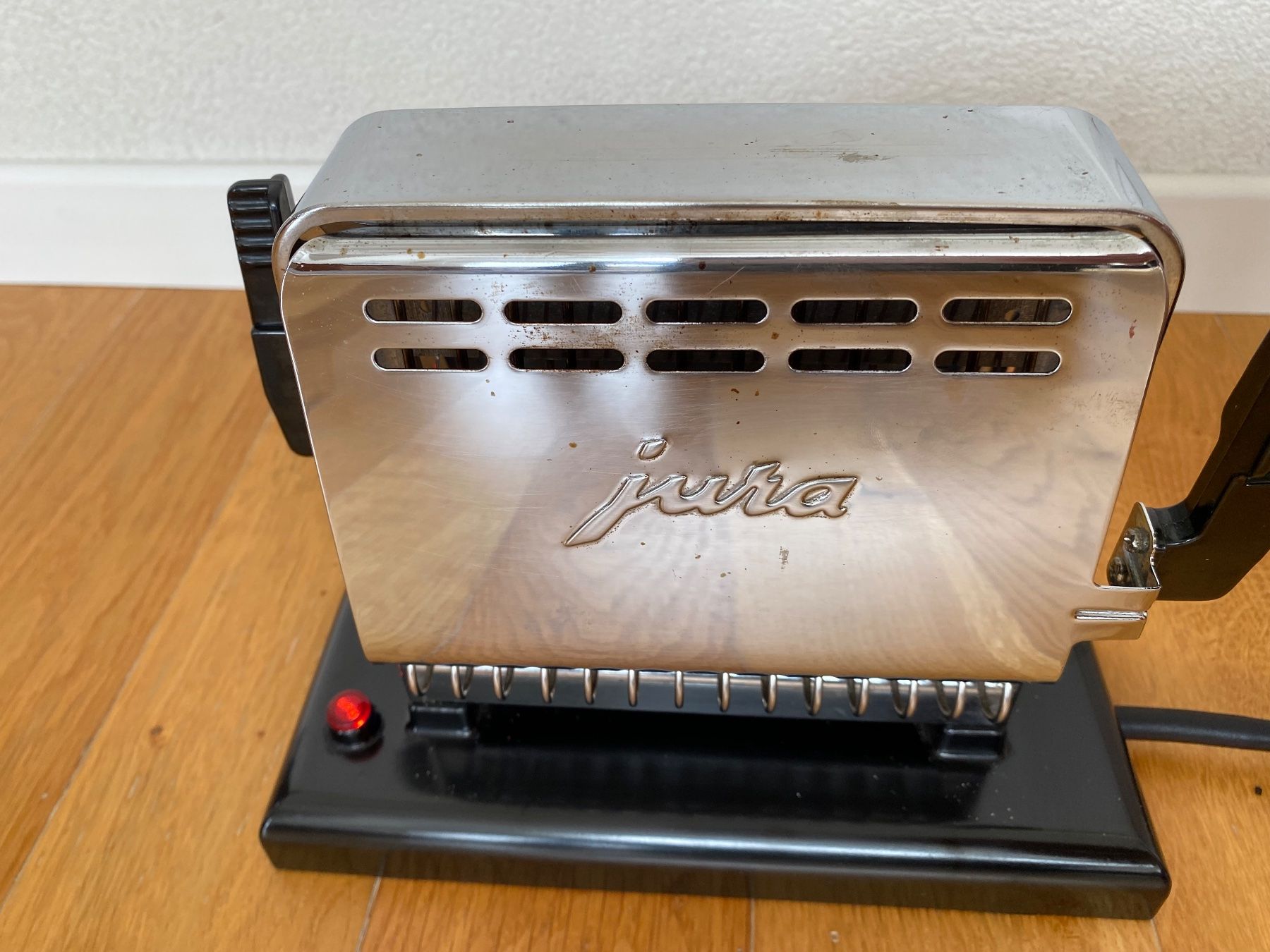 Jura Appareils de cuisine: JURA TOASTER TYPE 150 – D'occasion à Zürich par Fashionparade 5