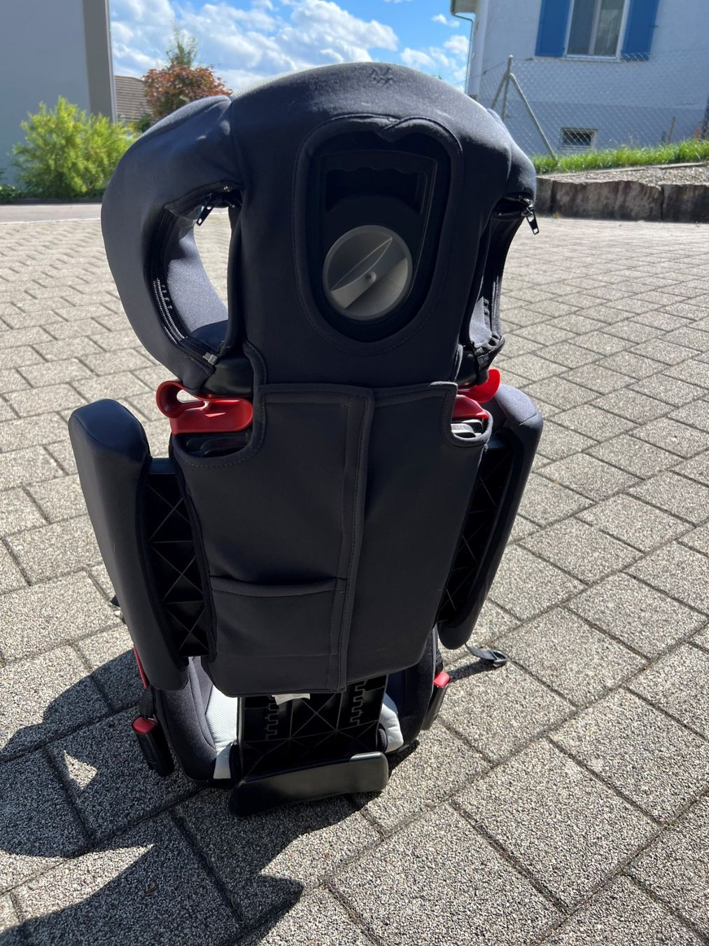 Chicco Auto-Kindersitze: Chicco Autokindersitz 15-36 Kg – Gebraucht aus Matzingen von Bluamli 2