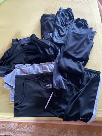 Sport Paket u.a.Nike Puma Gr. M, kurze Hose S