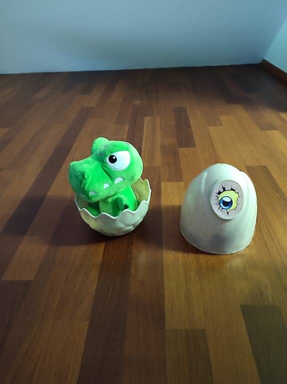Spielzeuge: Dino im Ei – Gebraucht aus Hettlingen von sam_k7x5 1