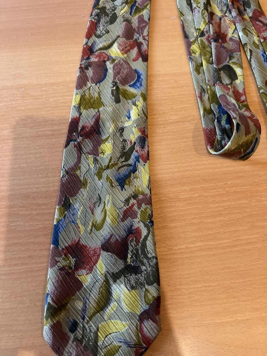 Cravatte: Krawatte aus Viskose mit Blumenmuster – Usato da Wallisellen venduto da sarinavs 1
