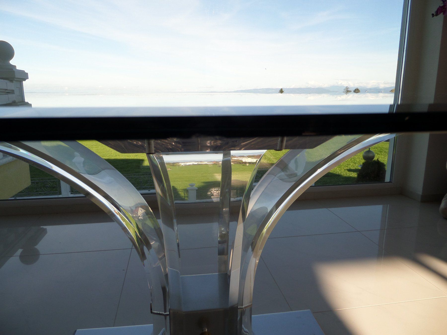 Tavoli: Exklusiver Designer-Esszimmertisch auf Plexiglass – Usato da Freidorf TG venduto da shopping6 3