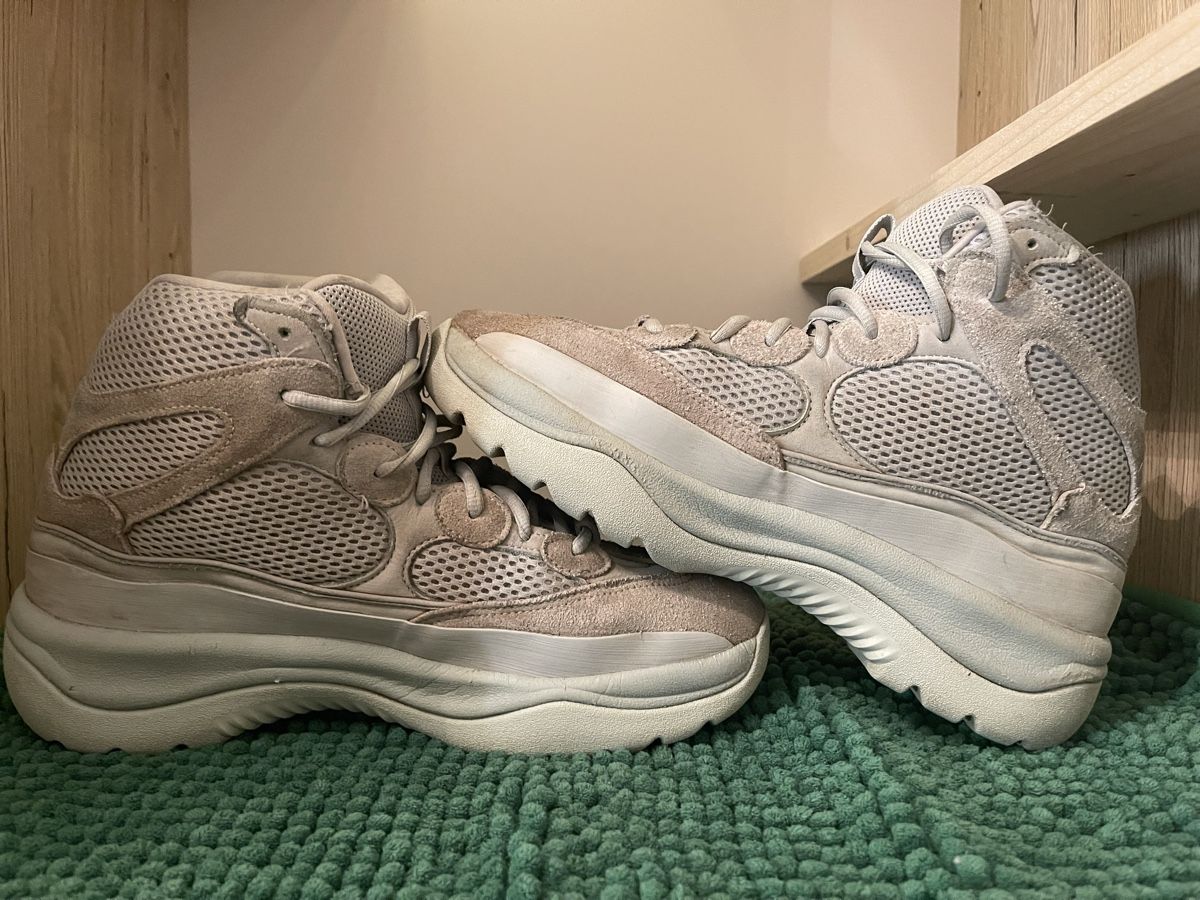 Adidas Herrenschuhe: Yeezy Desert Boot Salt Size 10.5 Sneaker – Gebraucht aus Frauenfeld von and_kbx5 2