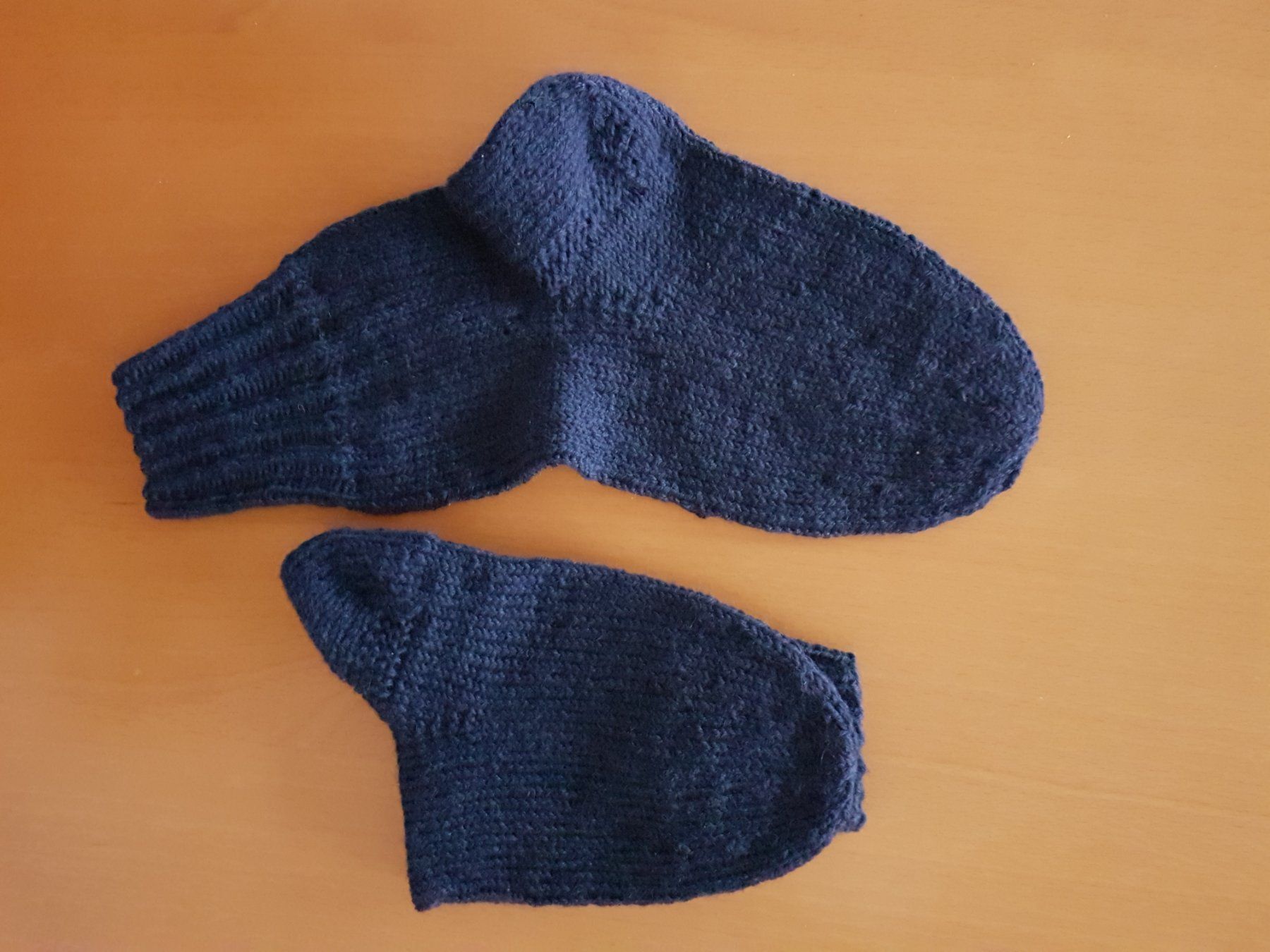 Calze: handgestrickte Socken Gr. 37 – Nuovo (secondo la descrizione) da Ursenbach venduto da gruenblau 1