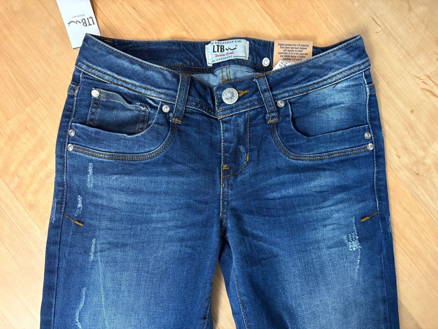 Jeans: Fabrikneue Jeans LTB Gr. 26/36 – Nuovo e nell'imballaggio originale da Willisau venduto da ani_gtk8 1