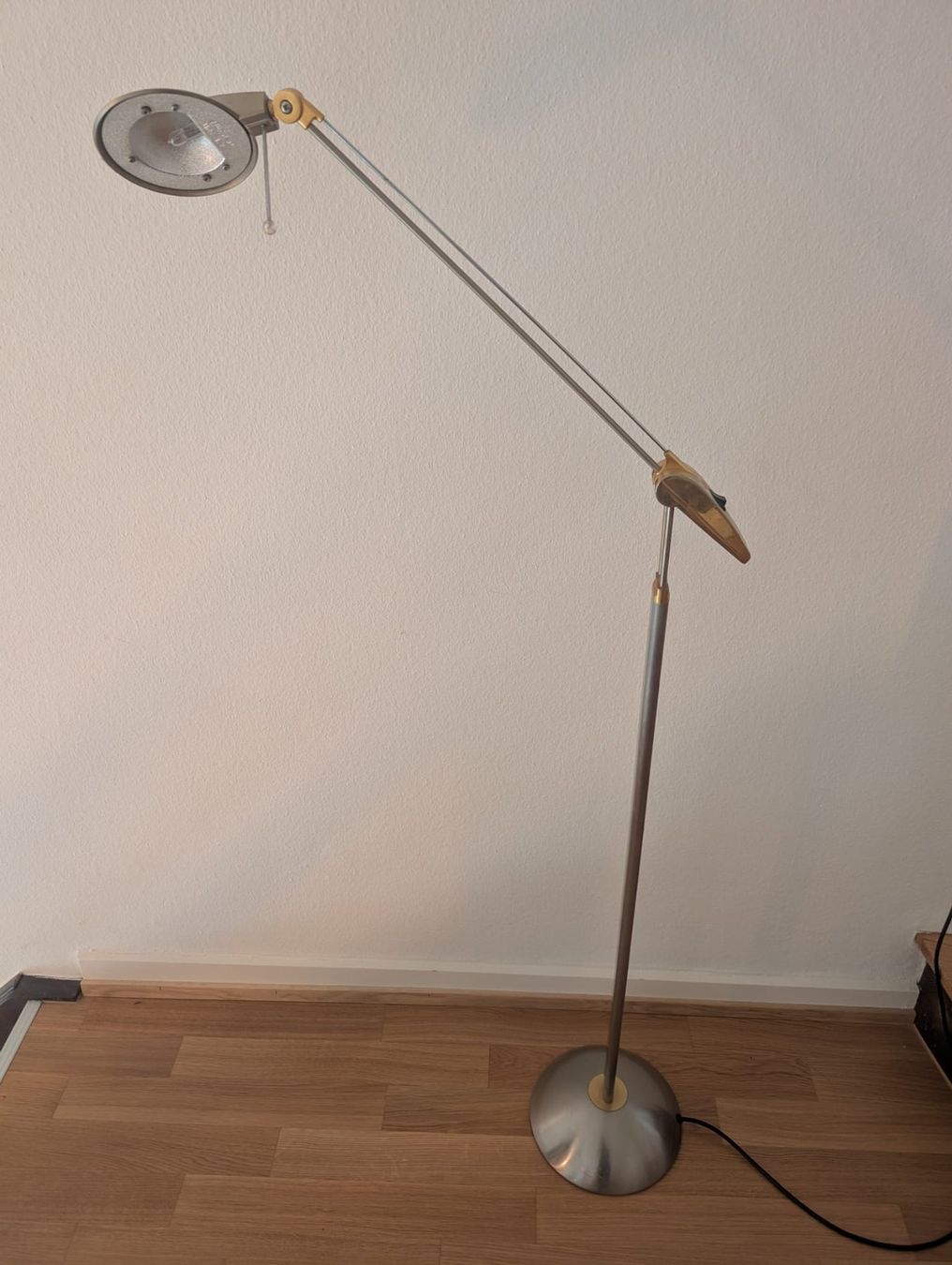 Lampen: Alte Ständerlampe – Gebraucht aus Basel von N014 2