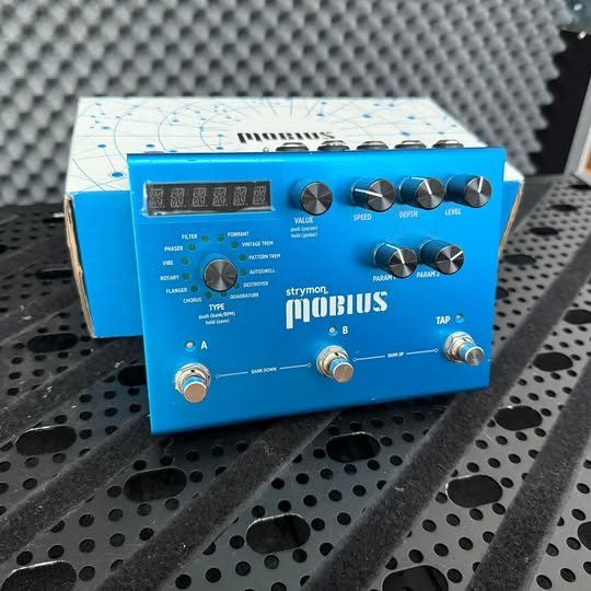 Strumenti musicali: Strymon Mobius Modulation Pedal – Nuovo (secondo la descrizione) da Winterthur venduto da G14n7uc4 2