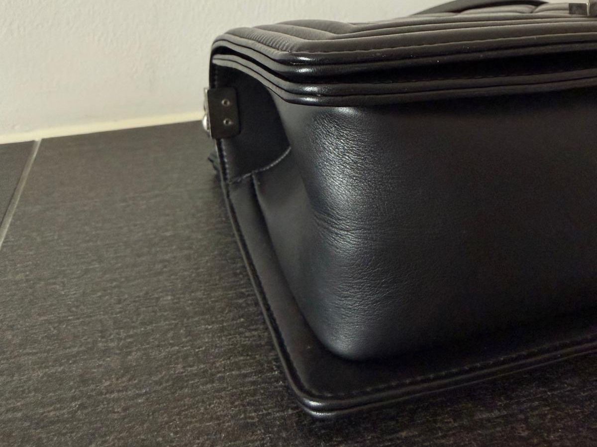 Chanel Borse da donna: Chanel Boy Bag old Medium – Usato da Zürich venduto da Flow343 4