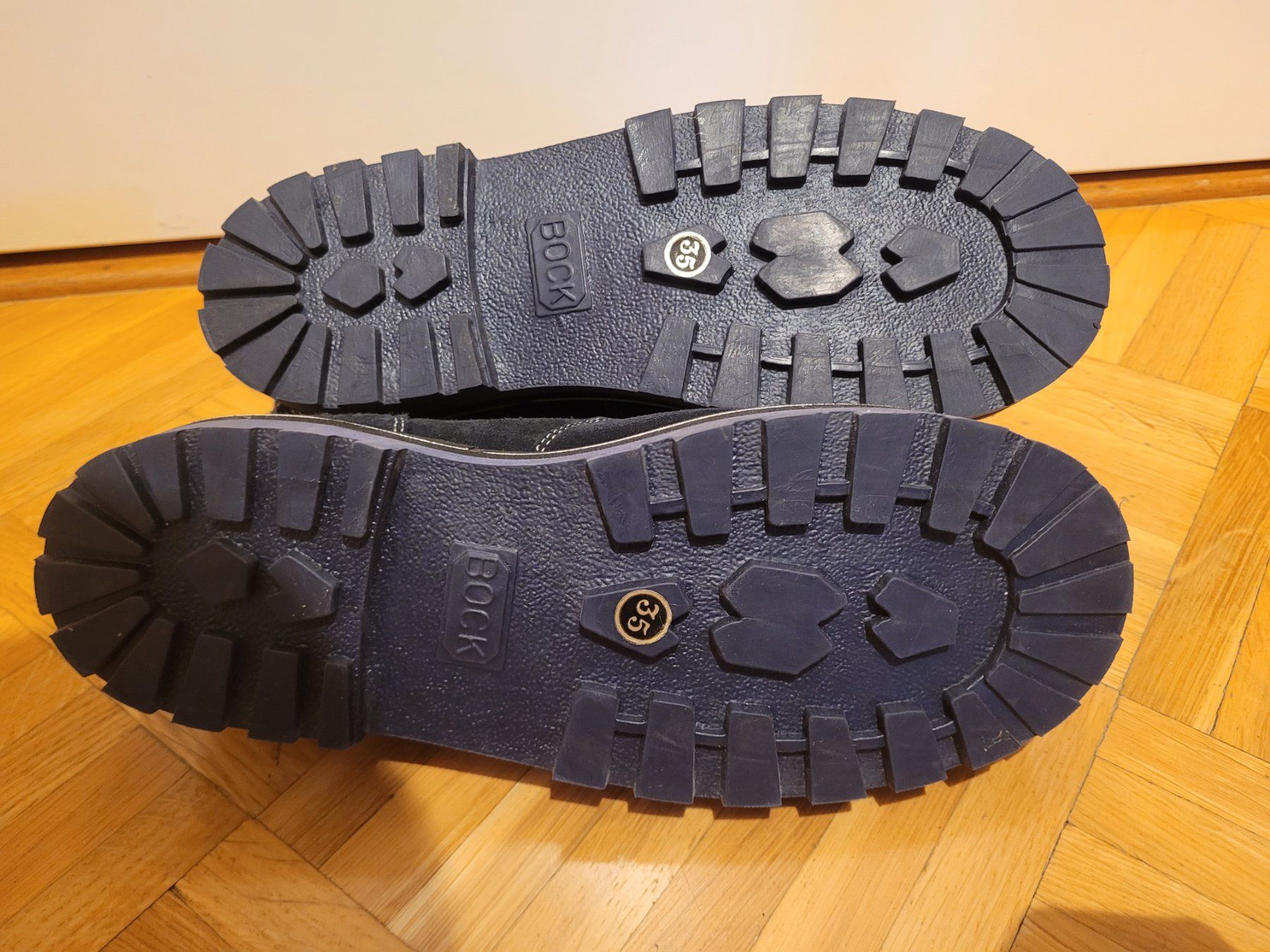 Scarpe per ragazzi: Chaussures taille 35 (neuves) – Nuovo e nell'imballaggio originale da Plan-les-Ouates venduto da vla_9sr9 1