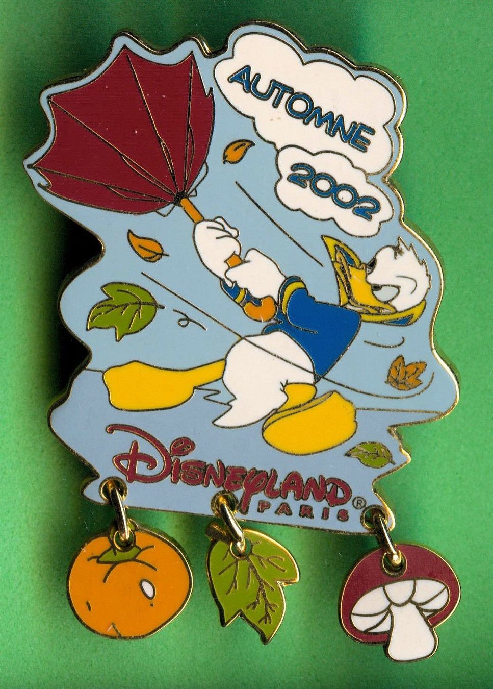 Disney Placchette & Badge: Disney   DONALD  Herbst  2002 – Usato da Winterthur venduto da Sammleroase