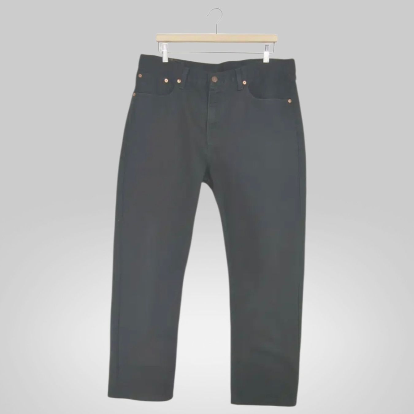 Levi's Jeans: Levi's 501 W38 L30 – Gebraucht aus Le Locle von Threads_CH