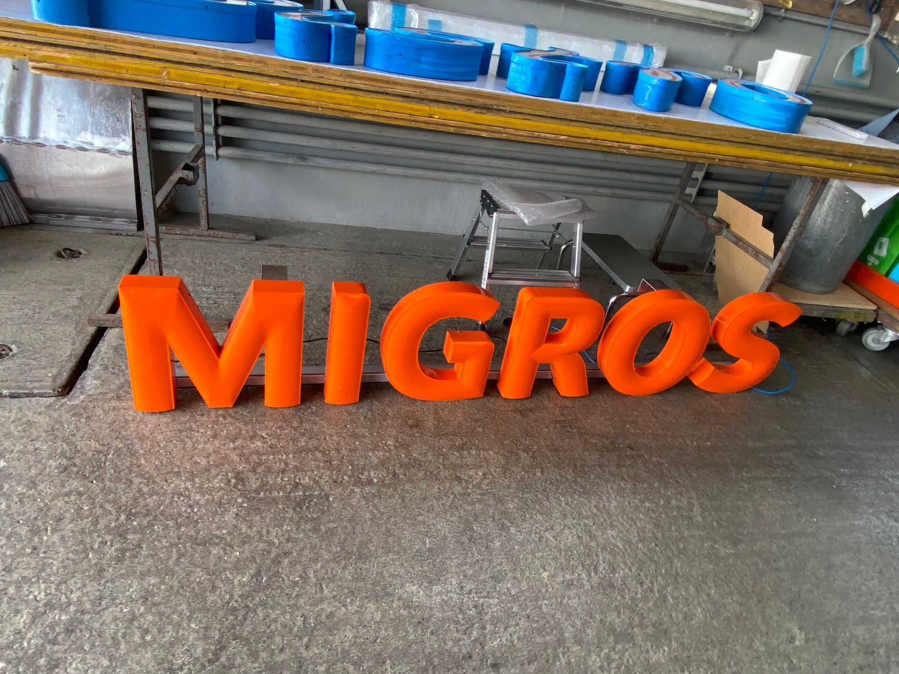 Lampes: Leuchtschrift MIGROS – D'occasion à Köniz par Vintagetoys 2