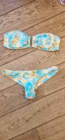 Neuwertiges Bikini von Billabong