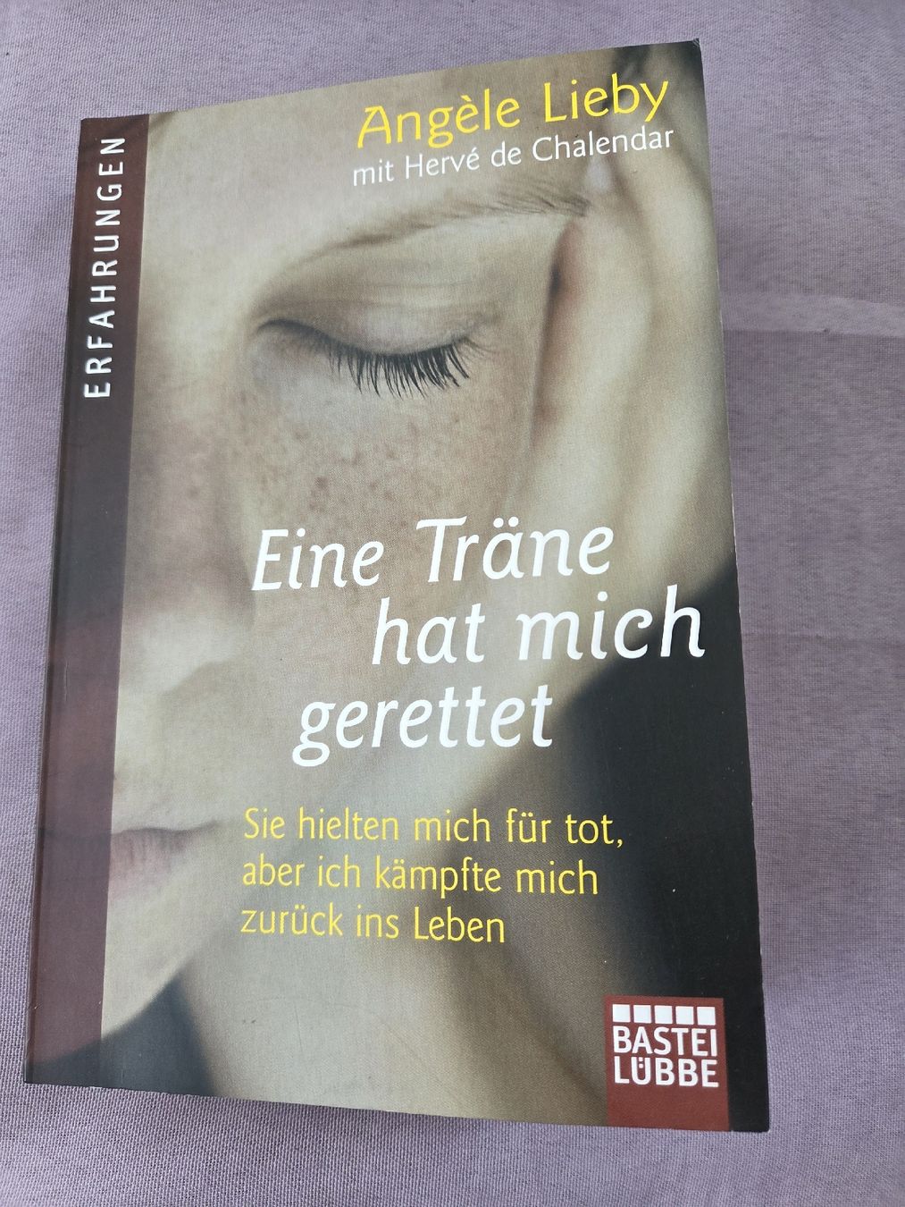 Libri: Eine Träne hat mich gerettet – Usato da Rafz venduto da leoncupra