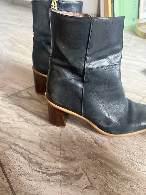 Damenschuhe: Alohas square toe black boot EUR 40 – Gebraucht aus Zürich von Aes_1290 2