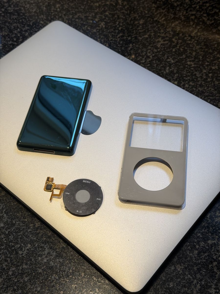 Sonstiges Zubehör: iPod Classic 5 gen Video refurbishing kit with taptic engine – Neu (gemäss Beschreibung) aus Lausanne von Planet_Faisceaux 1