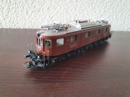 MÄRKLIN: BLS Ae 6/8 207 DIGITAL/SOUND 38680 NEUWERTIG/OVP