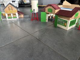 Playmobil Bauernhof mit Zubehör guter Zustand 40 Zeichen