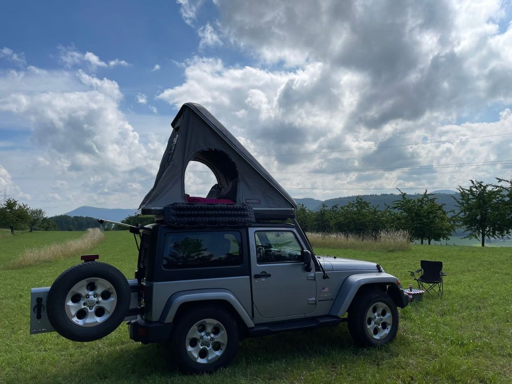 Jeep Wrangler Sahara