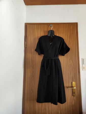 Robe Au Printemps Paris noire  Taille  M