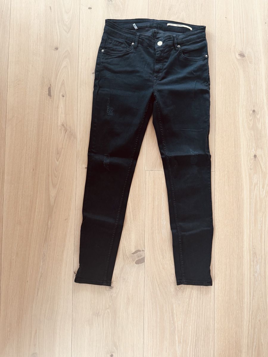 Zara Pantaloni: NEU - Hose Zara - Gr. 38 – Nuovo e nell'imballaggio originale da Zürich venduto da sany07