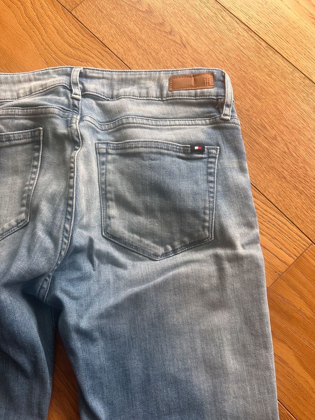 Tommy Hilfiger Jeans: Hilfiger Jeansshort Jeans 28 – Gebraucht aus Pfaffhausen von Klaras_second_hand 4